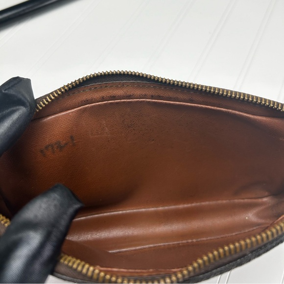 Louis Vuitton Marly Dragonne Pm, Monogram Bag - Picture 10 of 12